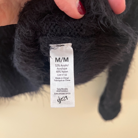 Fuzzy Y2K Sweater - Picture 3 of 3